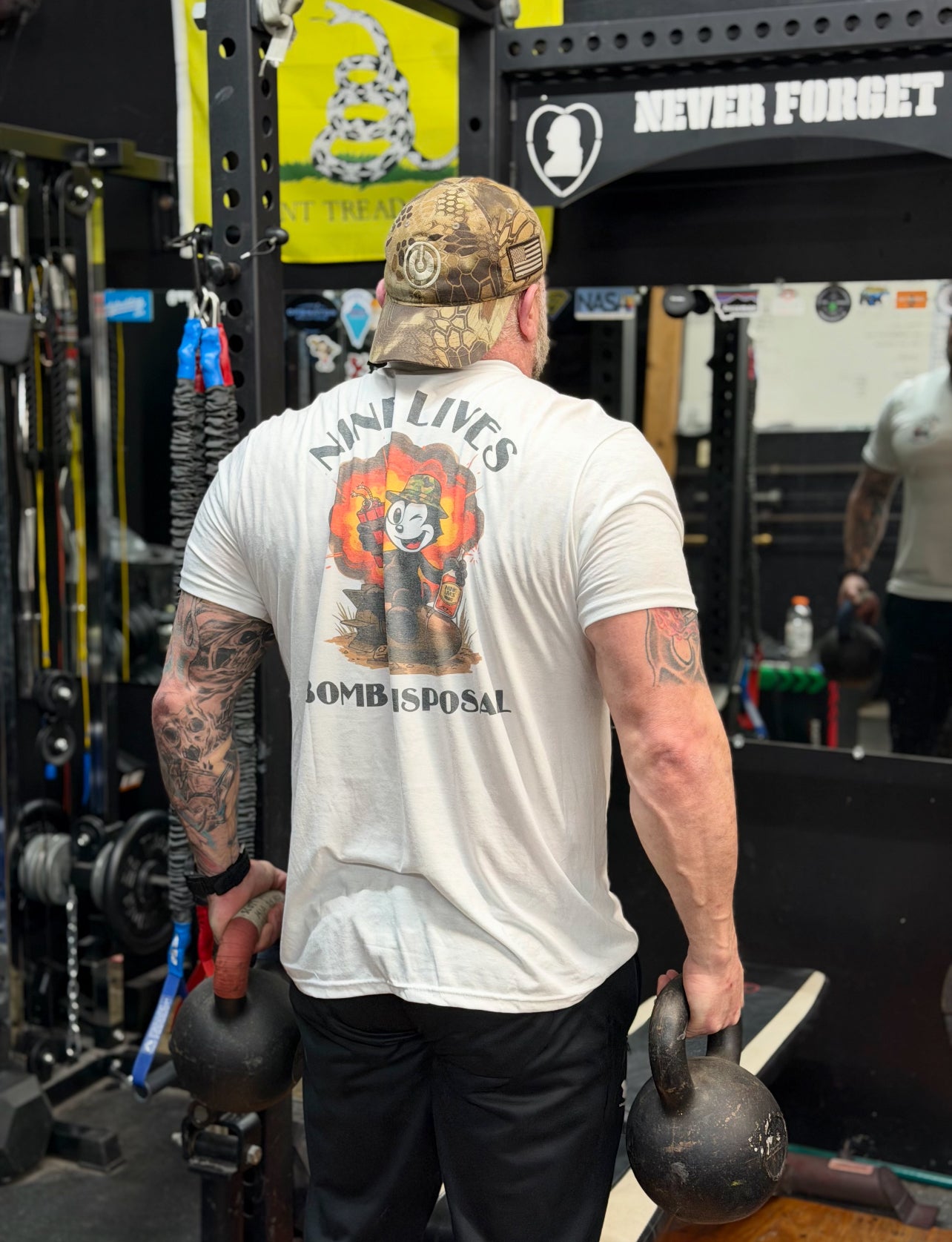 Nine Lives-Land T Shirt